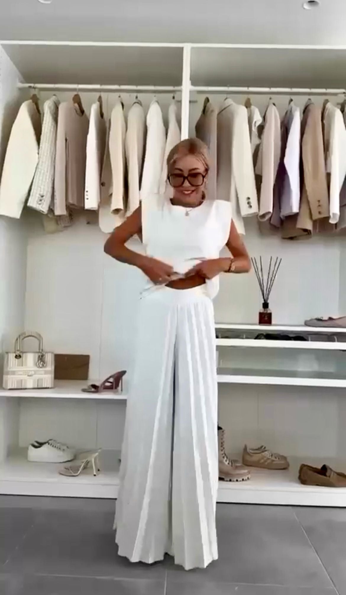 Cordset NILLA - Completo blusa e pantalone plissettato